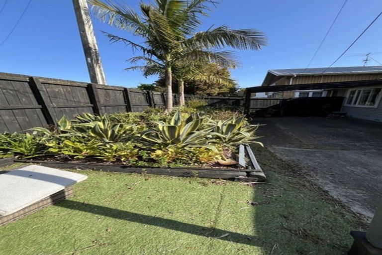 Photo of property in 64 Tudor Road, Henderson, Auckland, 0610