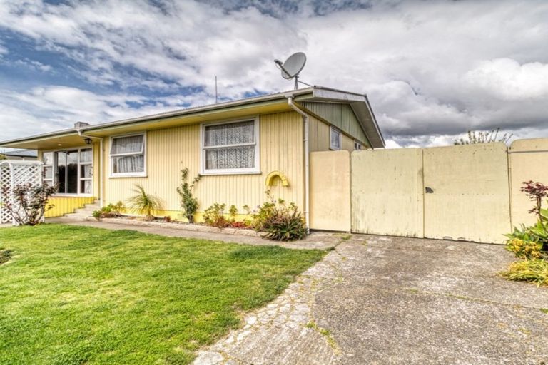 Photo of property in 9 Dover Road, Flaxmere, Hastings, 4120