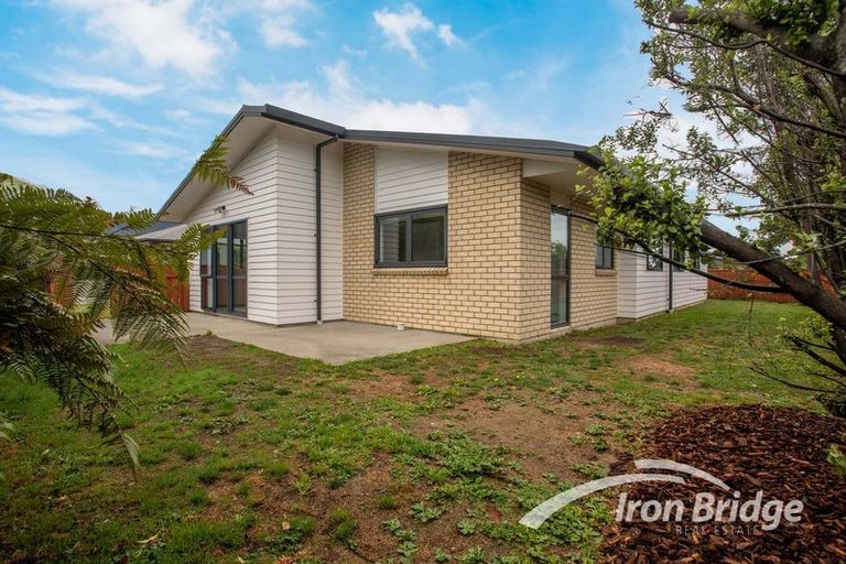 Photo of property in 36 Sunstone Crescent, Brown Owl, Upper Hutt, 5018