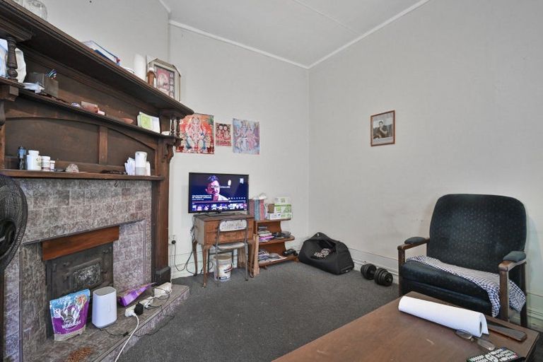 Photo of property in 305 Avenue Road West, Hastings, 4122