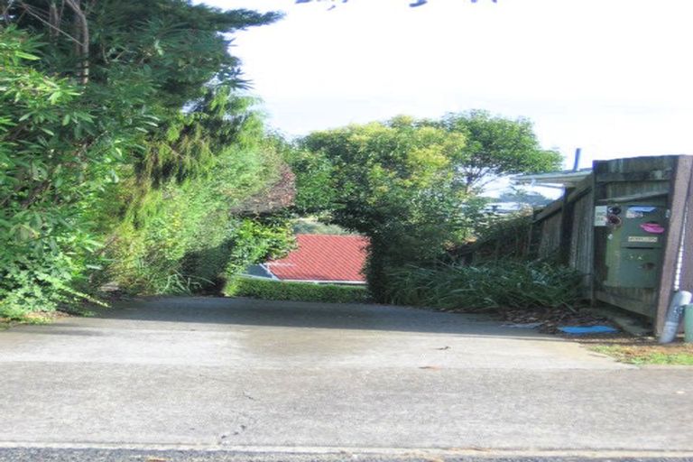 Photo of property in 18 Ellesmere Crescent, Pakuranga Heights, Auckland, 2010