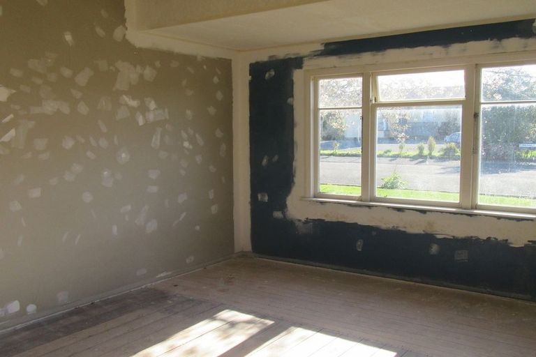Photo of property in 37 Rhodes Street, Waimate, 7924