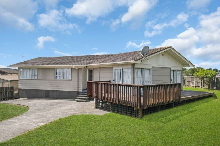 Photo of property in 1 Aria Place, Clover Park, Auckland, 2023