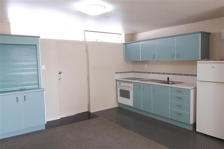 Photo of property in 17/67 Princes Street, Northcote Point, Auckland, 0627