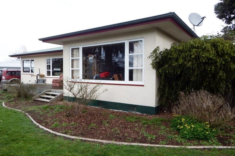 Photo of property in 2 Gloucester Street, Takaro, Palmerston North, 4412