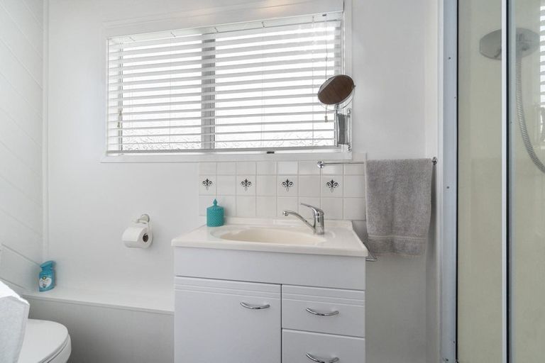 Photo of property in 243 Royal Road, Massey, Auckland, 0614