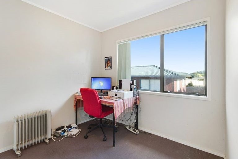 Photo of property in 21 Riserra Drive, Ranui, Auckland, 0612