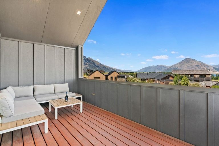 Photo of property in 3 Arran Lane, Jacks Point, Queenstown, 9371