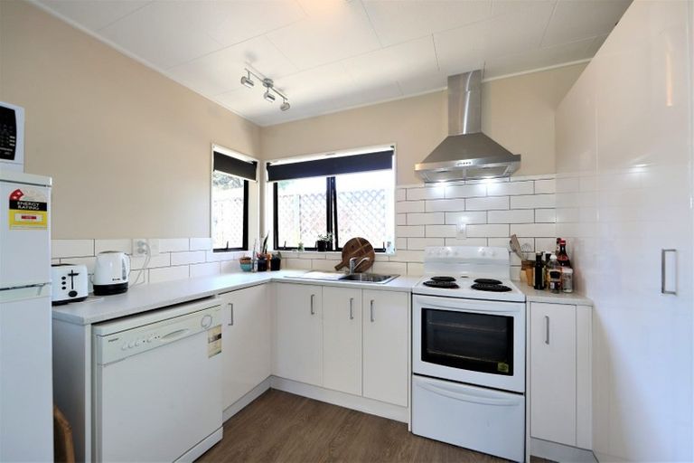 Photo of property in 2/903 Ellison Road, Parkvale, Hastings, 4122