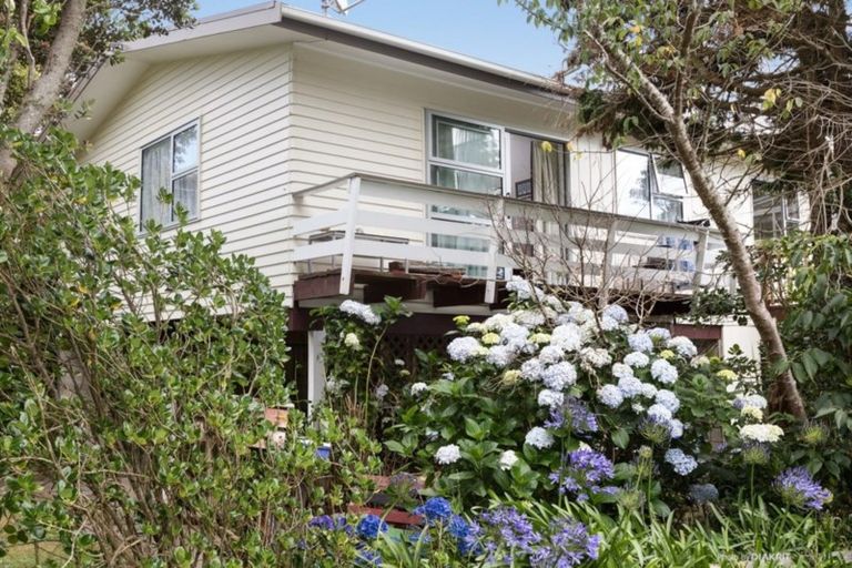 Photo of property in 2a Radnall Way, Johnsonville, Wellington, 6037
