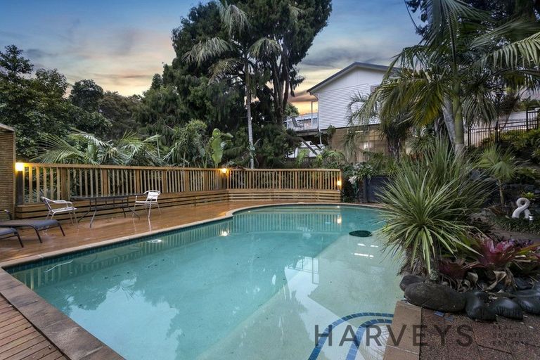 Photo of property in 109 Parker Road, Oratia, Auckland, 0604