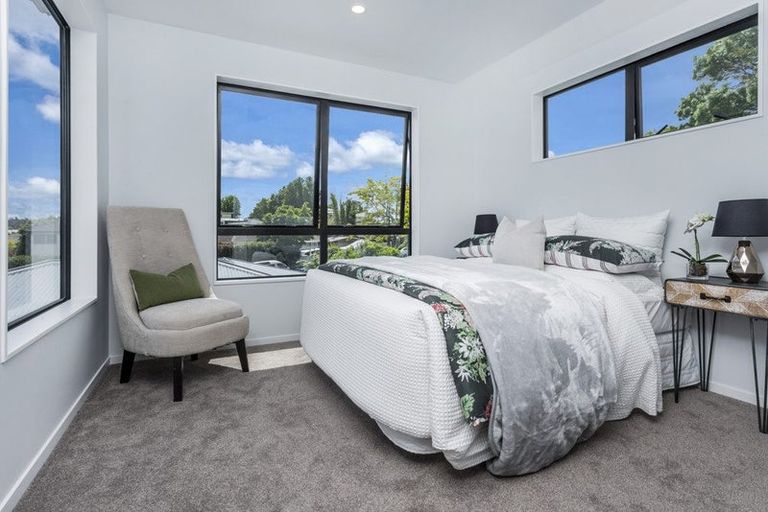 Photo of property in 76b Bond Crescent, Forrest Hill, Auckland, 0620