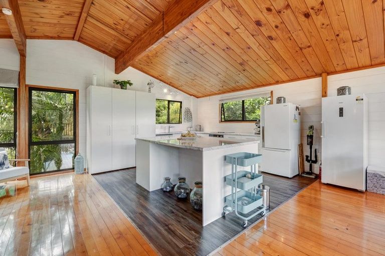 Photo of property in 121 Noakes Hill Road, Puhoi, Silverdale, 0994