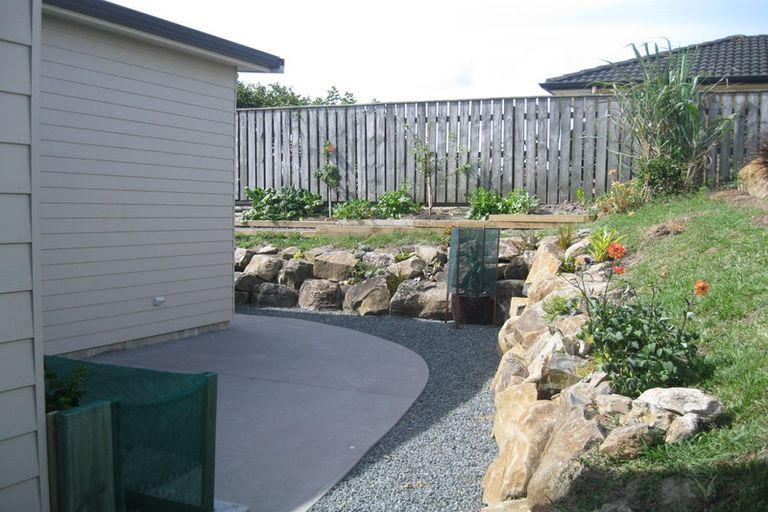 Photo of property in 18 Freyja Crescent, Coopers Beach, 0420