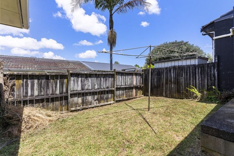 Photo of property in 1/15 Rotoiti Avenue, Pakuranga Heights, Auckland, 2010