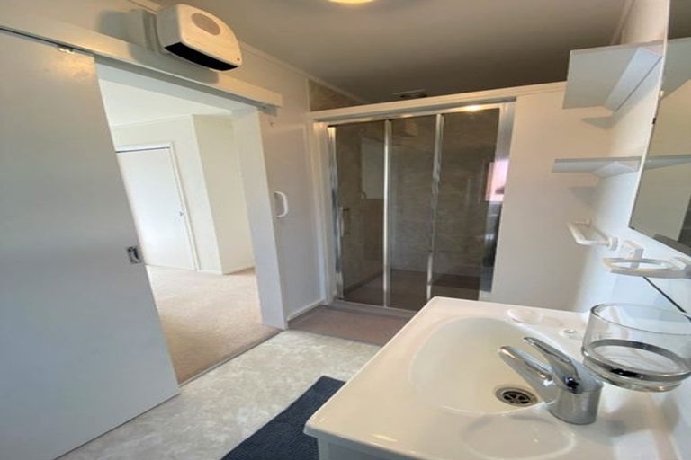 Photo of property in 21 Isadore Road, Saint Clair, Dunedin, 9012