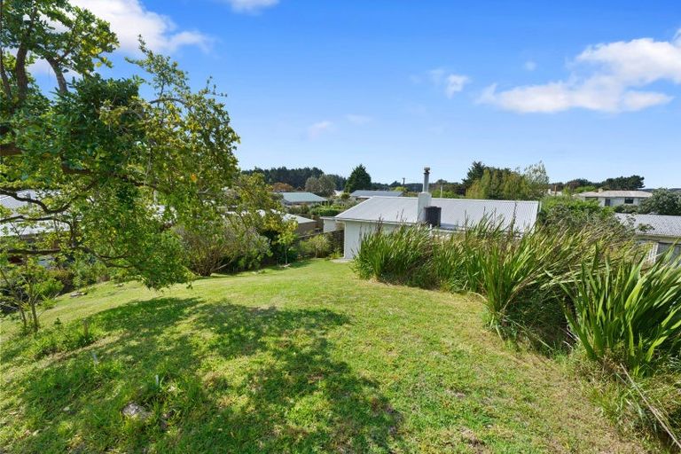 Photo of property in 3 Arthur Street, Waikawa Beach, Manakau, 5573