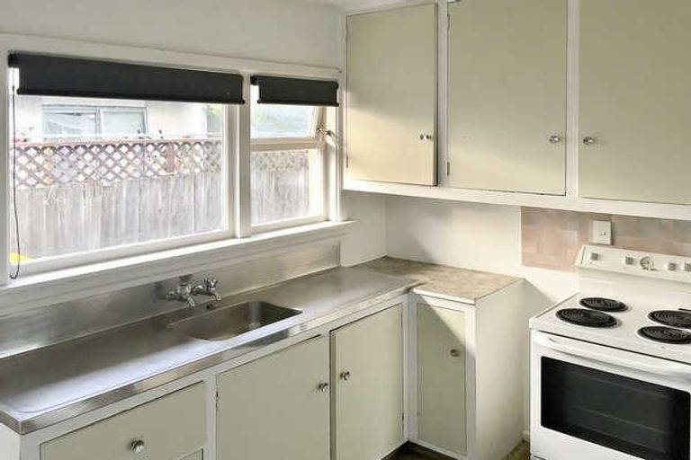 Photo of property in 2/11 Maxwell Street, Riccarton, Christchurch, 8041