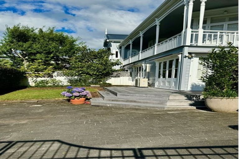 Photo of property in 3/61 Sarsfield Street, Herne Bay, Auckland, 1011