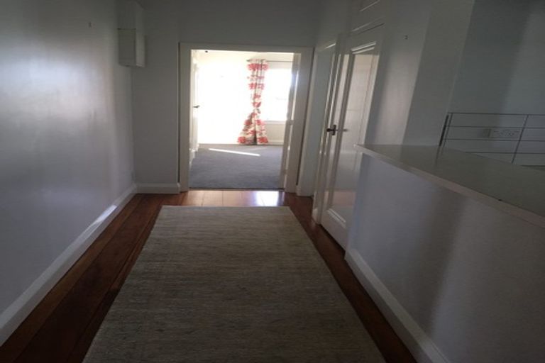 Photo of property in 18 Edgecumbe Road, Tauranga, 3110