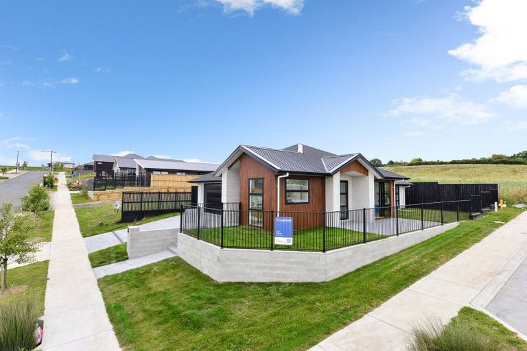 Photo of property in 15 Lucina Rise, Peacocke, Hamilton, 3206