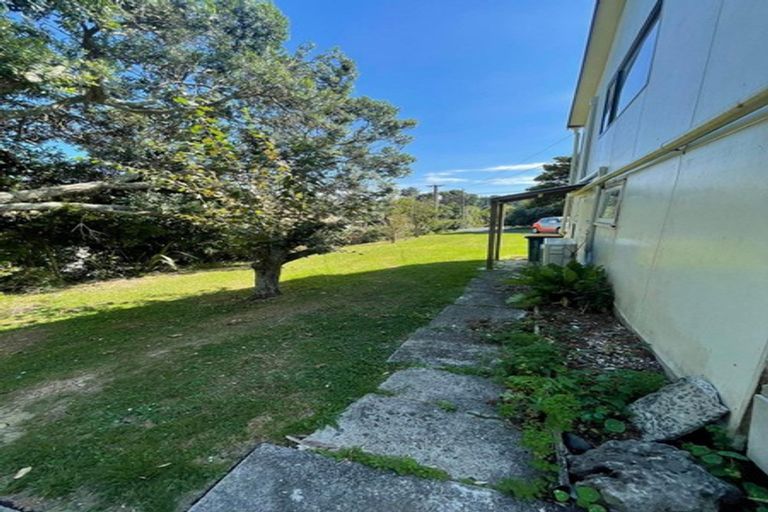 Photo of property in 84 Island Bay Road, Beach Haven, Auckland, 0626