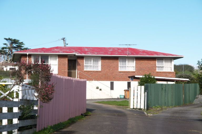 Photo of property in 17 Appleby Place, Mangere East, Auckland, 2024