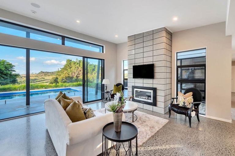 Photo of property in 99 Hauora Lane, Waitoki, 0871