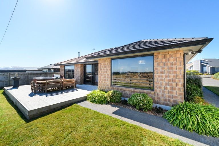 Photo of property in 23 Silicon Way, Fitzherbert, Palmerston North, 4410