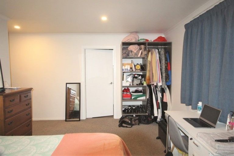 Photo of property in Includes 135, 137 Harbour Tce, 139 Harbour Terrace, North Dunedin, Dunedin, 9016