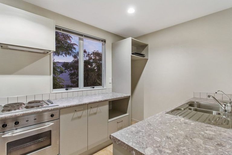 Photo of property in 64 Albionvale Road, Glen Eden, Auckland, 0602