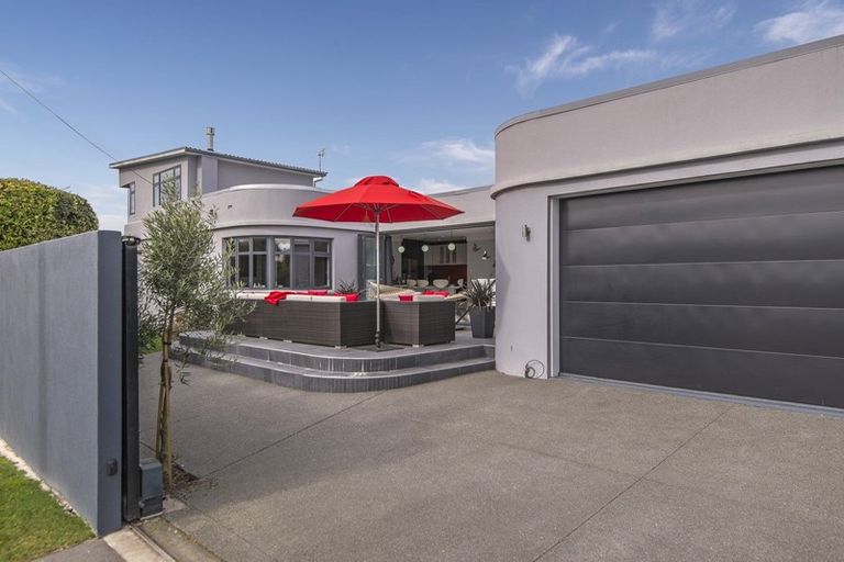 Photo of property in 208 Knowles Street, St Albans, Christchurch, 8052