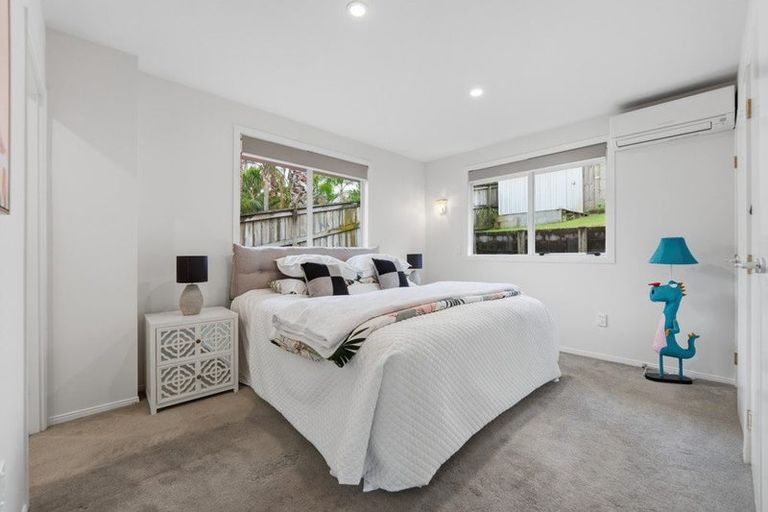 Photo of property in 7a Sailfish Drive, West Harbour, Auckland, 0618