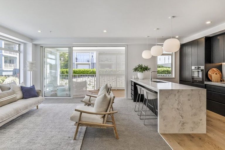 Photo of property in 169 Hibiscus Drive, Orewa, 0931