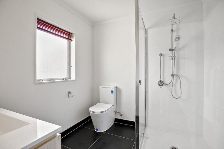 Photo of property in 64 Magellan Rise, Flagstaff, Hamilton, 3210