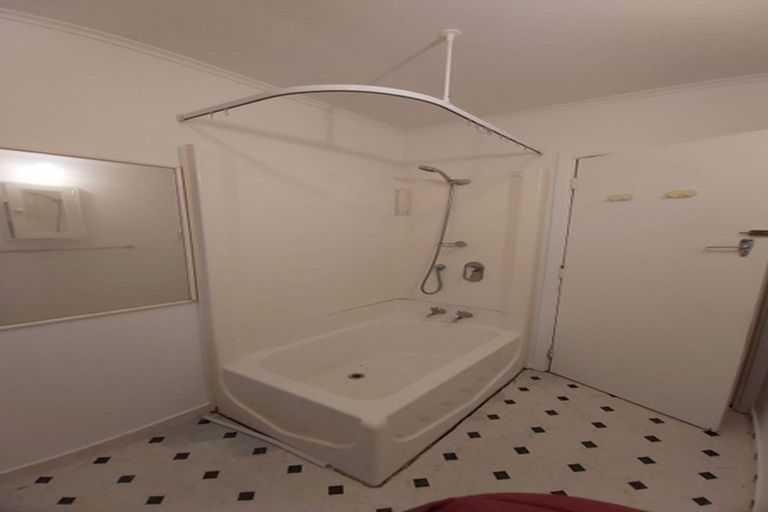 Photo of property in 4b Wainui Road, Waiwhetu, Lower Hutt, 5010