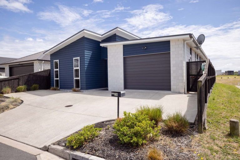 Photo of property in 28 Marion Crescent, Papamoa Beach, Papamoa, 3118