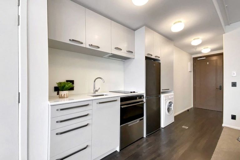 Photo of property in 108/3 Roxburgh Street, Mount Victoria, Wellington, 6011