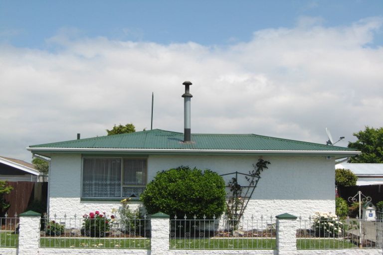 Photo of property in 6 Guernsey Street, Aranui, Christchurch, 8061
