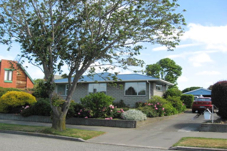 Photo of property in 5 Talltree Avenue, Avonhead, Christchurch, 8042