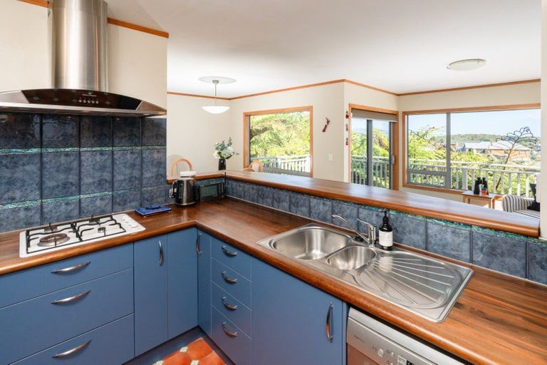 Photo of property in 3 Kapil Grove, Khandallah, Wellington, 6035