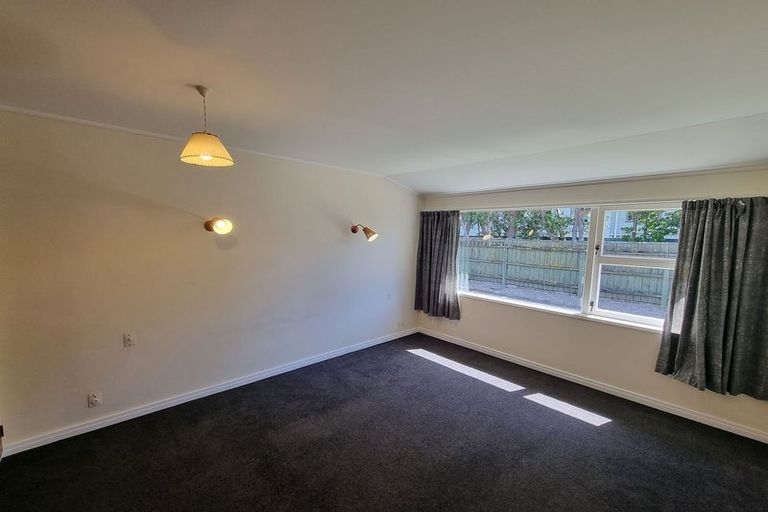 Photo of property in 51 Wai-iti Crescent, Woburn, Lower Hutt, 5010