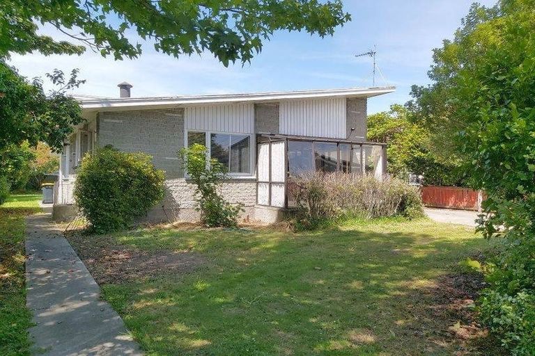 Photo of property in 1/5 Newbridge Place, Ilam, Christchurch, 8041