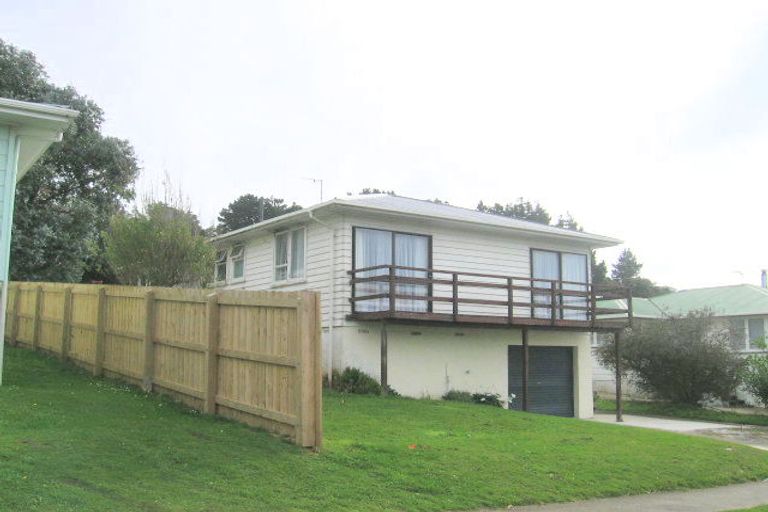 Photo of property in 27 Desert Gold Street, Ascot Park, Porirua, 5024