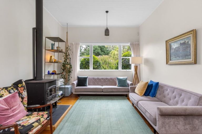 Photo of property in 376 Taiapa Road, Muriwai, Waimauku, 0881