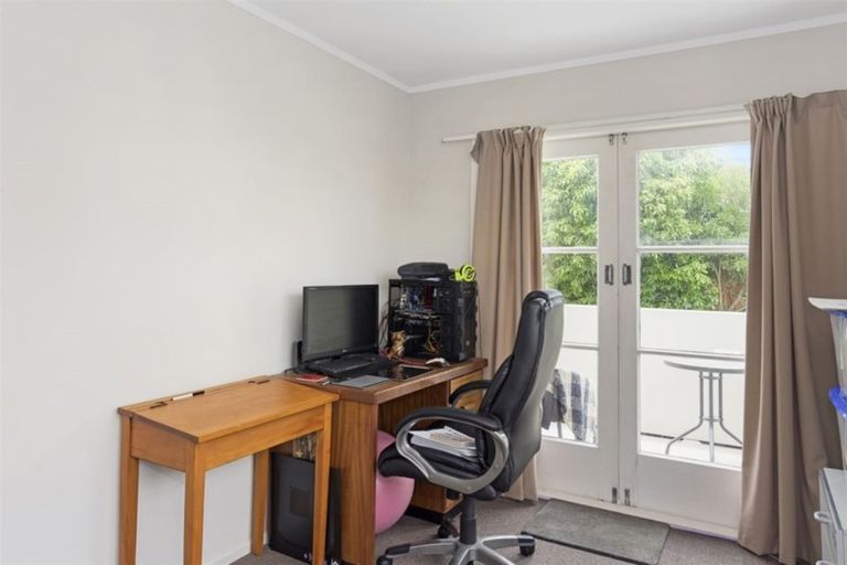 Photo of property in 24 Rawhiti Street, Greerton, Tauranga, 3112