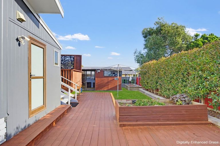 Photo of property in 201 Chartwell Avenue, Whangamata, 3620