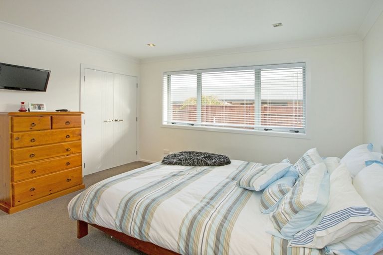 Photo of property in 105 Cashmere Drive, Fitzherbert, Palmerston North, 4410