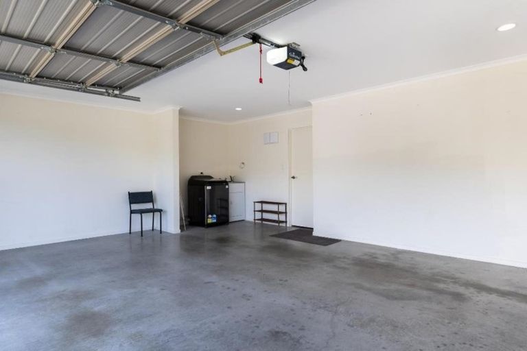 Photo of property in 4/19 Glencarron Place, Bethlehem, Tauranga, 3110