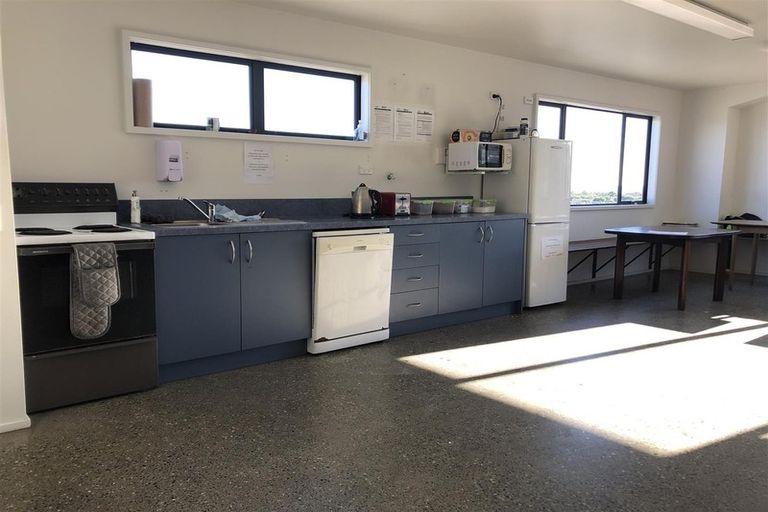 Photo of property in 2 Hewlett Road, Karoro, Greymouth, 7805